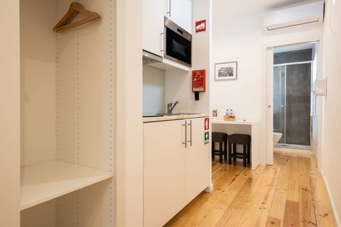 Studio, Balcony | Private kitchen