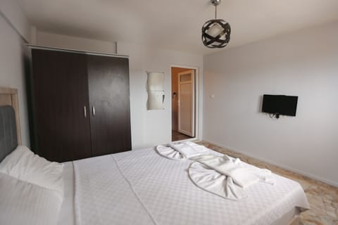 Standard Double Room, Garden Area | Free WiFi, bed sheets