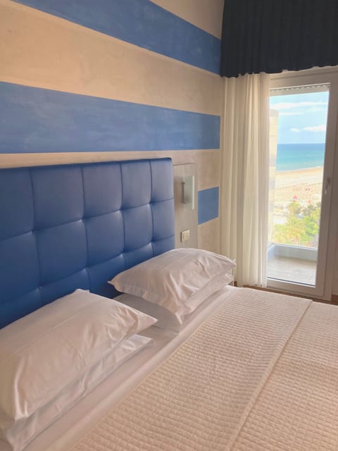 Double or Twin Room, Sea View | Desk, free WiFi, bed sheets