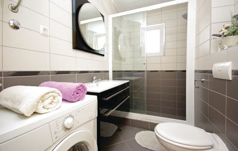 Apartment, Terrace, Sea View | Bathroom | Shower, free toiletries, hair dryer, towels