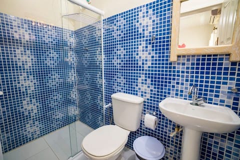 Standard Double Room, Garden View | Bathroom | Shower, hair dryer, towels, soap