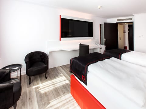 Comfort Double Room | 1 bedroom, free minibar items, in-room safe, desk