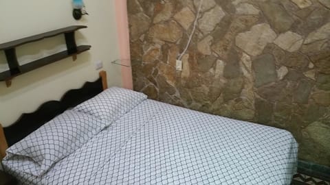 Standard Single Room, 1 Twin Bed | 1 bedroom, bed sheets