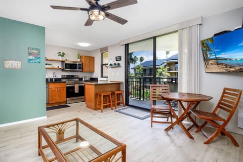 Condo, 1 King Bed (Kona Makai 3-203) | Dining
