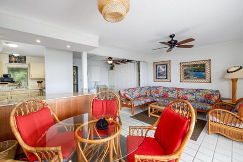 Condo, Multiple Beds (Keauhou Akahi 210) | Dining