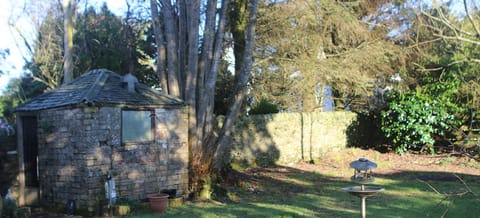 Cottage | Property grounds