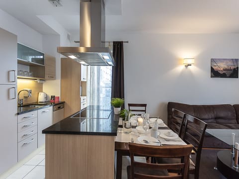 Baltic Park Plaza 28 Apartment 7.0.2. | Private kitchenette | Fridge, microwave, stovetop, dishwasher