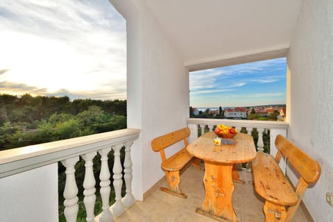 Apartment, 3 Bedrooms, Balcony, Sea View | Terrace/patio