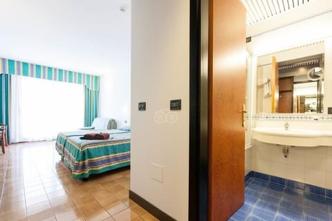 Superior Double Room | Down comforters, minibar, desk, free WiFi