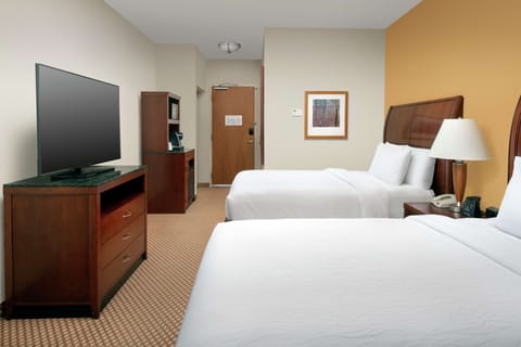 Room, 2 Queen Beds | Hypo-allergenic bedding, minibar, in-room safe, desk