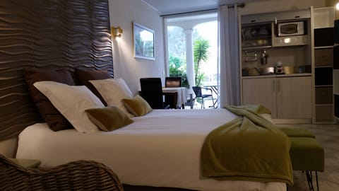 Comfort Room, Terrace, Pool View (Fragonard) | Premium bedding, pillowtop beds, in-room safe, individually decorated