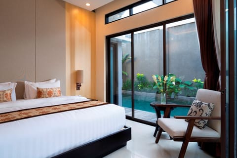 ONE BEDROOM VILLA WITH PRIVATE POOL | Minibar, in-room safe, desk, rollaway beds