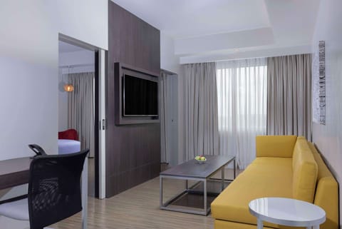 Suite (Room) | 1 bedroom, minibar, in-room safe, desk