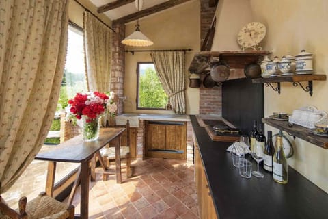 Executive Suite | Living area | LCD TV