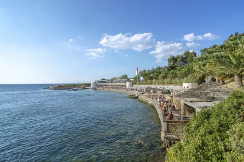 Private beach, free beach cabanas, sun loungers, beach umbrellas