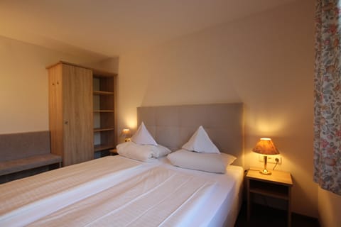 Desk, blackout drapes, free WiFi, bed sheets