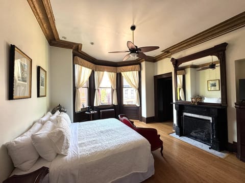 Premium Room | Premium bedding, in-room safe, individually decorated