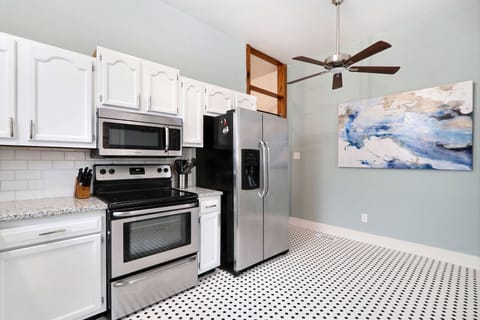 Apartment | Private kitchen | Full-size fridge, microwave, oven, dishwasher