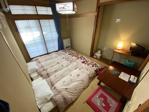 Japanese Style Double Room with Shared Toilet and Shared Bathroom | Free WiFi, bed sheets