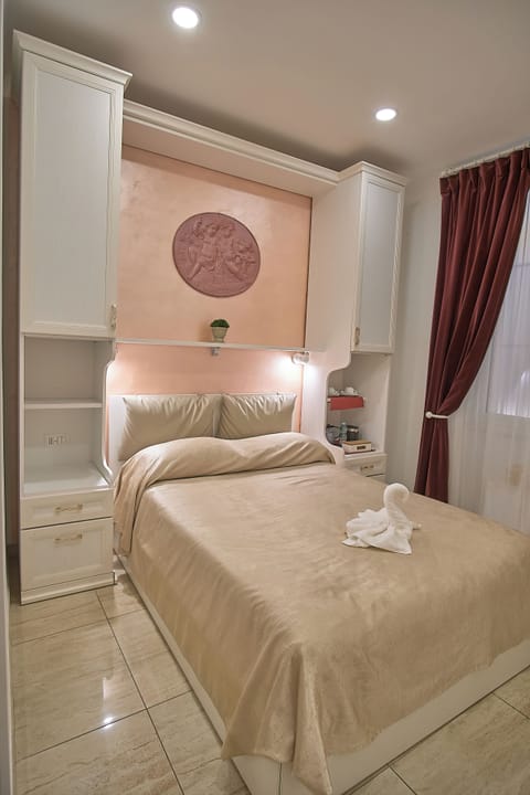 Classic Double Room | Frette Italian sheets, premium bedding, down comforters, pillowtop beds