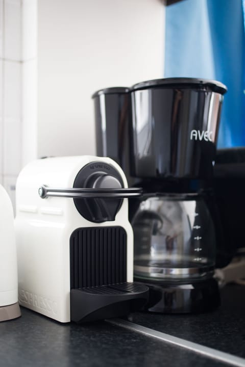 Two Bedroom Sea View Apartment With Garden | Coffee and/or coffee maker