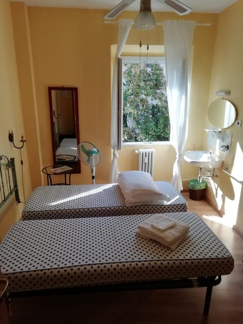 Select Comfort beds, iron/ironing board, free WiFi, bed sheets