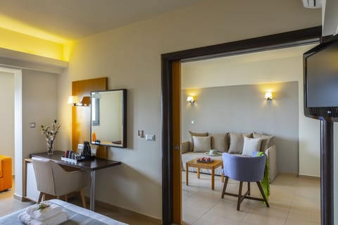 Suite, 2 Bedrooms, Garden View | Minibar, in-room safe, desk, soundproofing