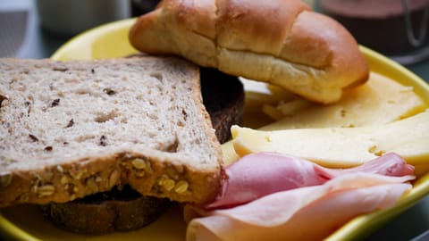 Daily continental breakfast (EUR 10 per person)