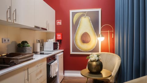 Studio, 1 Queen Bed with Sofa bed (Red) | Private kitchenette | Espresso maker, coffee/tea maker, electric kettle