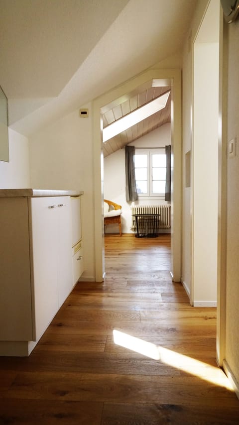 Family Room, Mountain View | Hypo-allergenic bedding, free WiFi, bed sheets