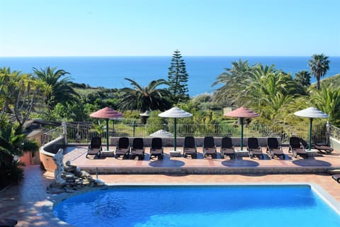 3 outdoor pools, sun loungers