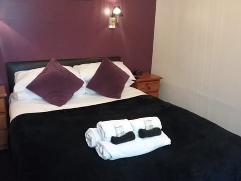 Double Room, Ensuite | WiFi