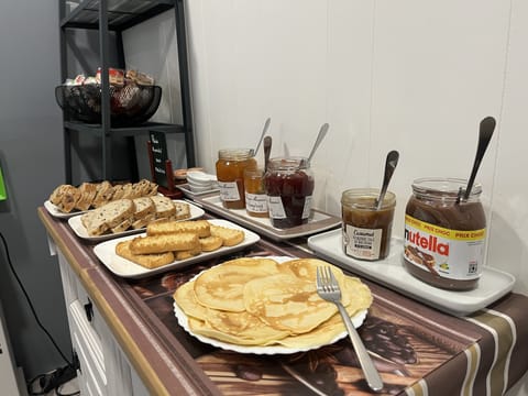 Daily buffet breakfast for a fee