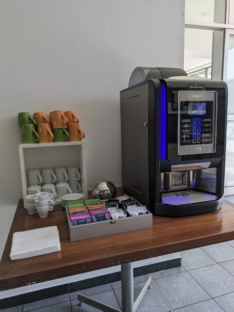 Daily buffet breakfast (EUR 13.20 per person)