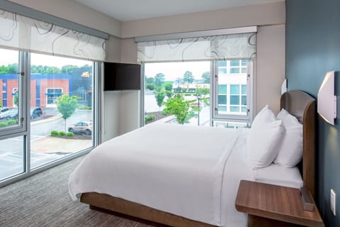 Suite, 1 Bedroom | Premium bedding, down comforters, memory foam beds, in-room safe