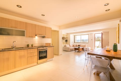 Villa, 4 Bedrooms, Sea View | Private kitchen | Full-size fridge, microwave, oven, stovetop