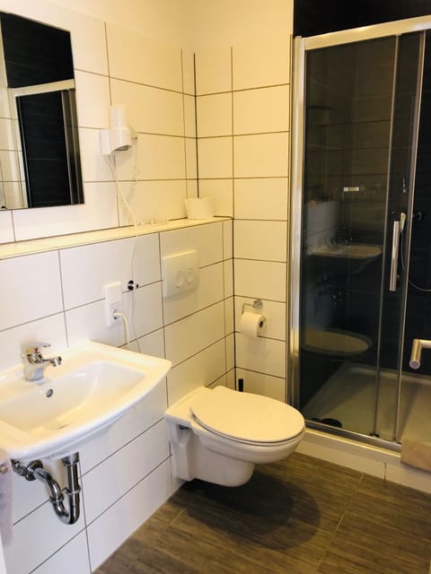 Superior Double Room, Private Bathroom | Bathroom