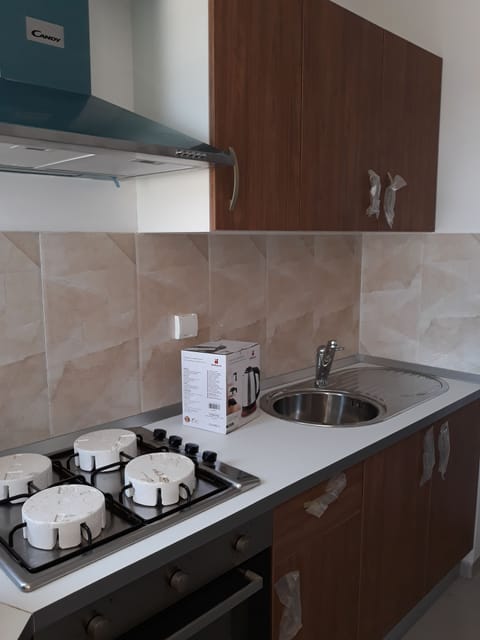 Superior Apartment, 2 Double Beds (VDN) | Private kitchen | Fridge, microwave, oven, stovetop