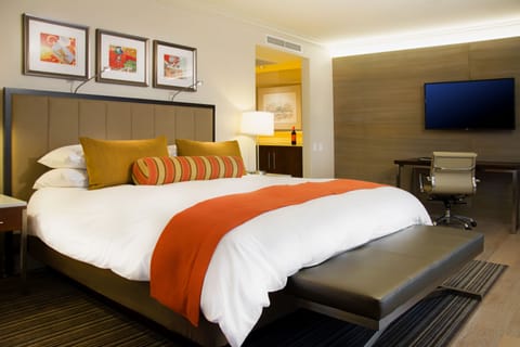 Premium bedding, minibar, in-room safe, individually furnished