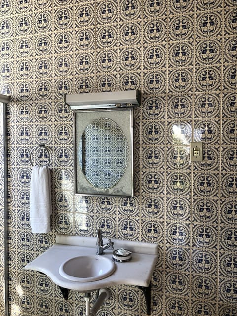 Triple Room | Minibar, free WiFi, bed sheets