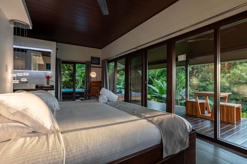 Honeymoon Villa, 1 King Bed, Private Pool, Ocean View | Minibar, in-room safe, desk, laptop workspace