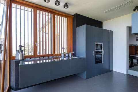 Shared fridge, microwave