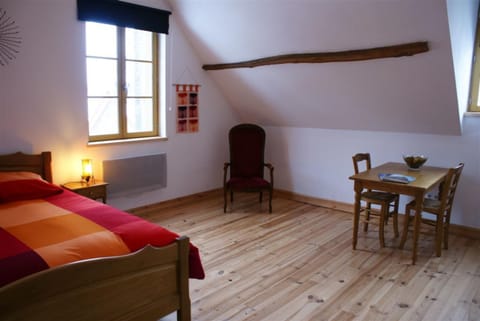 Quadruple Room, Private Bathroom (Soleil) - No Pets Allowed | Individually decorated, individually furnished, iron/ironing board