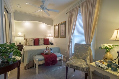 Wellington Room #4 | Egyptian cotton sheets, premium bedding, pillowtop beds