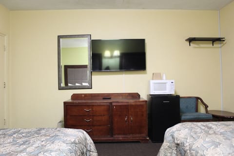 Standard Room | Individually furnished, blackout drapes, free rollaway beds, free WiFi