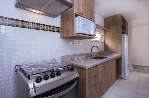 Duplex, Sea View | Private kitchen | Fridge, microwave, oven, cookware/dishes/utensils