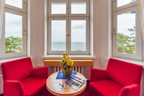 Comfort Double Room, Sea View | In-room safe, free WiFi, bed sheets