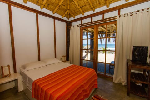 Family Bungalow, Sea View | In-room safe, individually furnished, blackout drapes, bed sheets