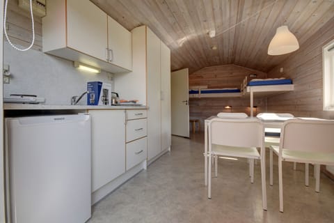 Cabin (Private Toilet) | Private kitchen | Microwave