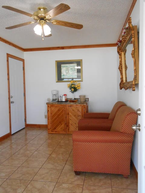 40-inch TV with cable channels